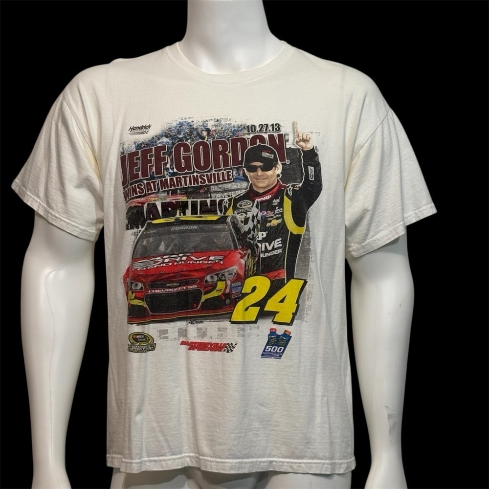 Jeff Gordon 2013 Wins at Martinsville Chase Authentics T-shirt Sz L